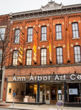 This image shows the charming streets of downtown Ann Arbor, filled with historic architecture, bustling cafes, and cultural landmarks, offering a unique mix of old and new in the city.