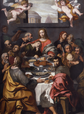  This image shows Leonardo da Vinci’s masterpiece, The Last Supper, displayed in the Santa Maria delle Grazie church. The painting depicts the emotional scene of Christ’s last meal, with detailed expressions on the apostles’ faces.