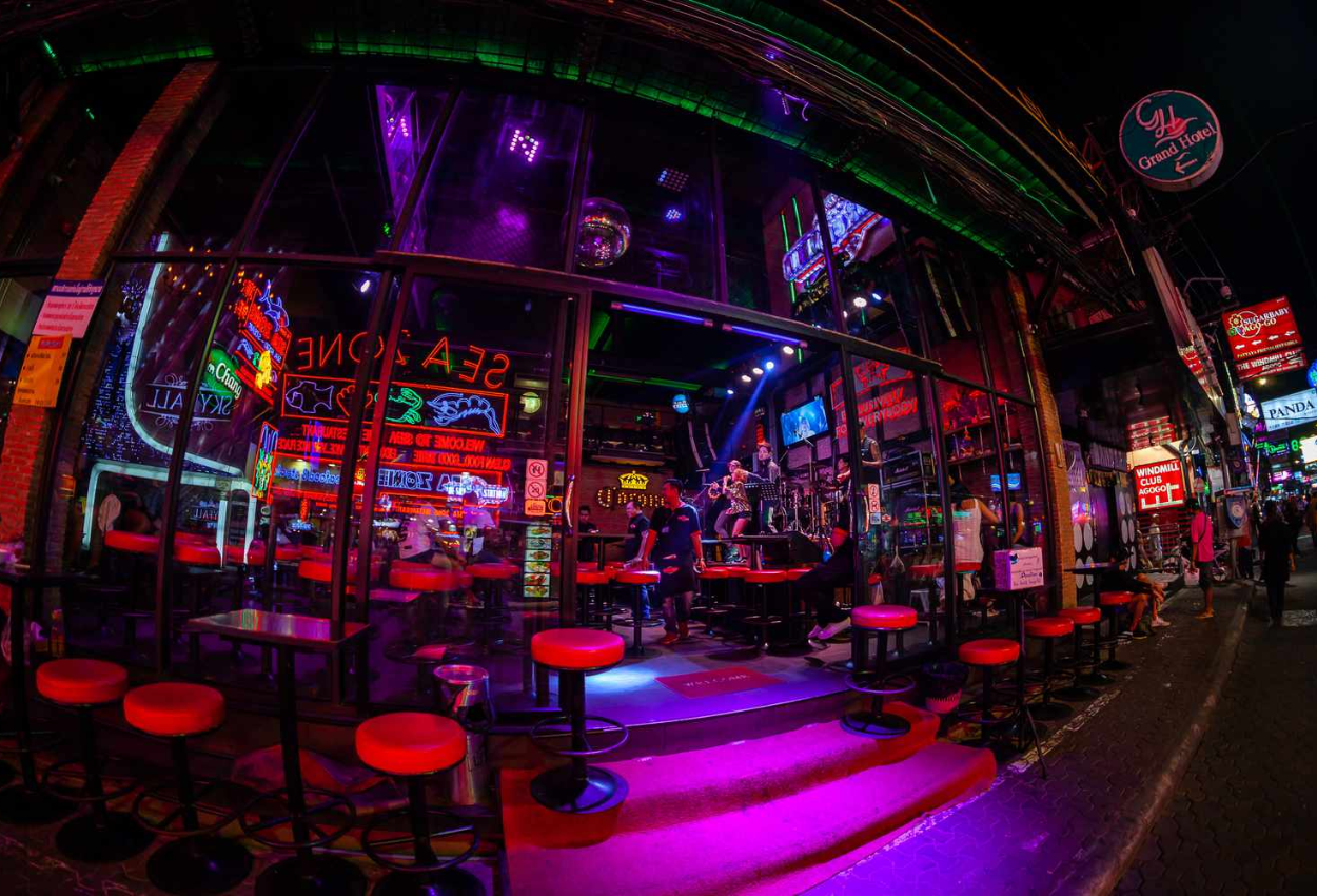 15 Best Bars and Clubs in Pattaya to Party All Night Long