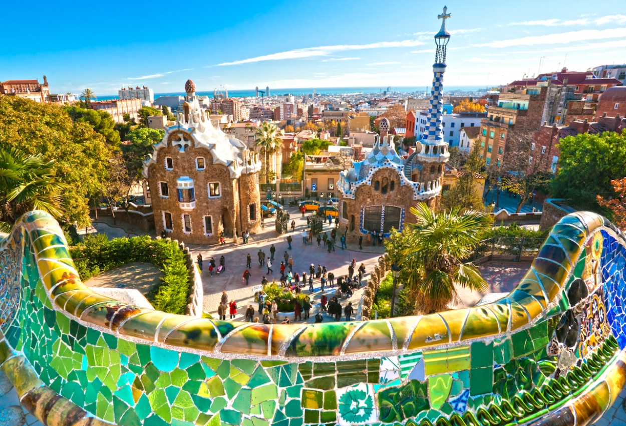 15 Must-Things to do in Barcelona for First-Time Visitors