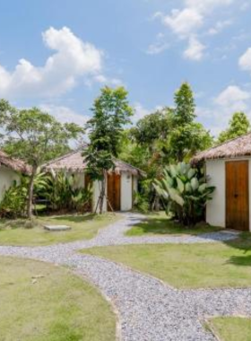 This image shows Doowall Eco Village, with its unique bamboo structures and green surroundings. The image emphasizes the village’s eco-friendly design and commitment to sustainable living for environmentally conscious travelers.