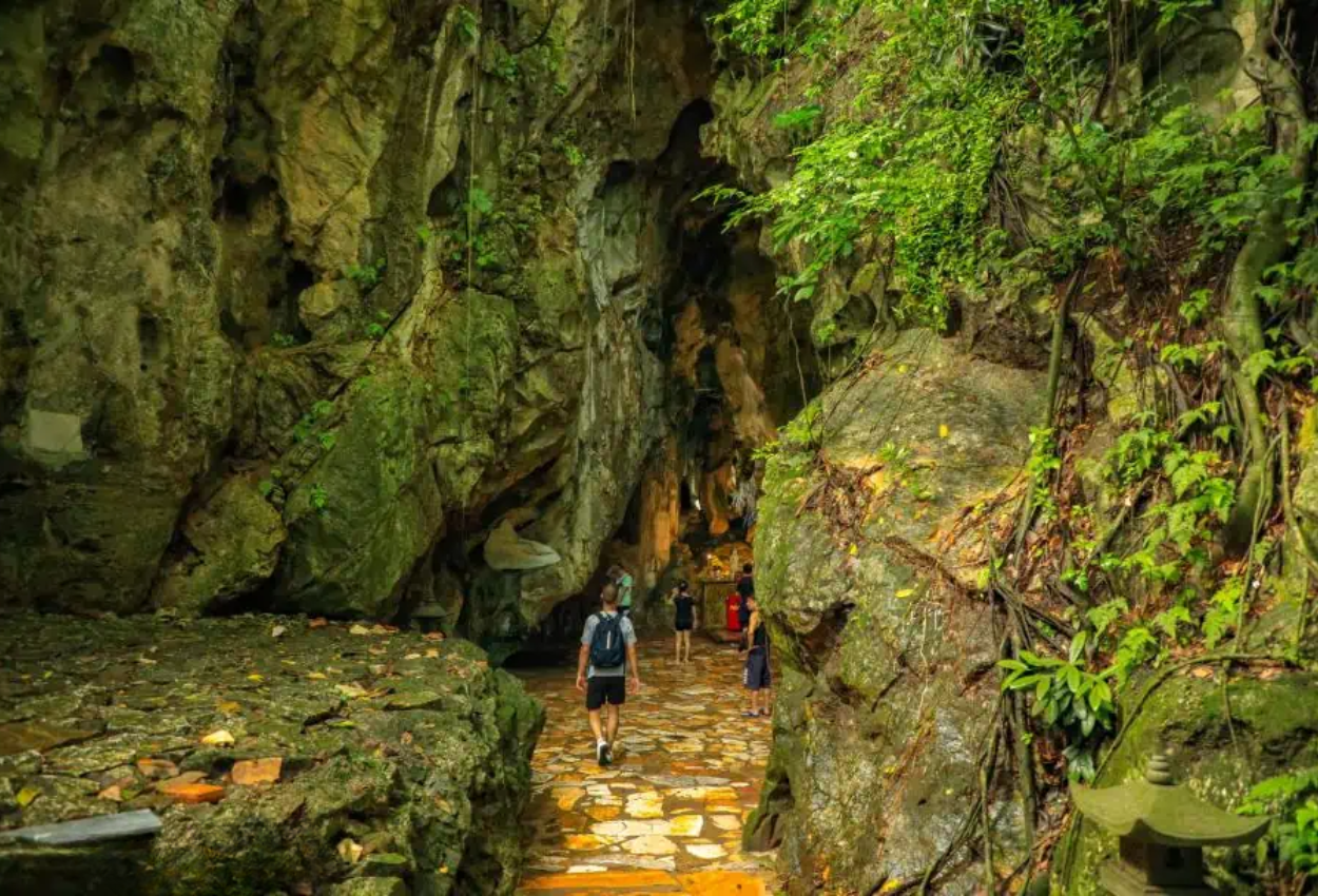 15 Best Outdoor Adventures and Thrills in Da Nang: Stunning Beaches, Water Sports, Thrilling Adventure Activities, Hiking and Nature Trails