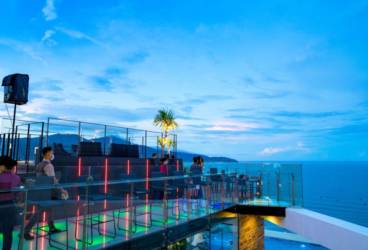 15 Best Bars and Clubs in Da Nang for a Night Out