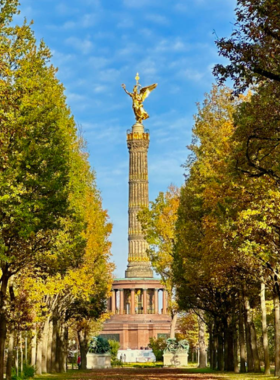 This image shows the peaceful beauty of Tiergarten Park, Berlin's green oasis amidst the bustling city. With its expansive green spaces, serene ponds, sculptures, and cafes, the park offers the perfect escape to recharge and enjoy nature. Visitors can jog, have a picnic, or simply relax while soaking up the tranquil environment. Tiergarten is an ideal spot for both locals and tourists seeking a break from the city’s hectic pace.