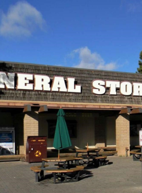 This image shows the charming shops located within Grand Canyon Village, where visitors can find a variety of souvenirs and unique items. From handcrafted Native American jewelry to Grand Canyon-themed merchandise, the shops offer a little something for everyone. Visitors can enjoy browsing the stores, picking up souvenirs to remember their trip, or simply soaking in the atmosphere of the village, which blends history, culture, and beautiful canyon views into a memorable shopping experience."