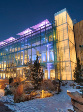 This image shows the Denver Museum of Nature & Science, an exciting place where visitors can explore a variety of exhibits related to dinosaurs, space exploration, and human history. The museum's vast collection of interactive displays makes it a family-friendly spot for learning and discovery. The impressive architecture of the building adds to the experience, and the museum's planetarium and IMAX theater provide additional opportunities for educational entertainment. It’s a must-visit for science enthusiasts of all ages.