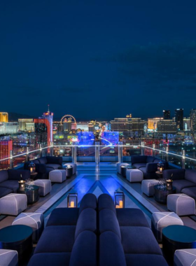 This image shows that Las Vegas has a variety of rooftop bars offering breathtaking views of the Strip and beyond. Visitors can relax and enjoy expertly crafted cocktails while soaking in panoramic views of the city’s bright lights and towering resorts. Popular rooftop spots like Skyfall Lounge and Foundation Room offer a sophisticated atmosphere for both day and night. These bars are perfect for watching the sunset or enjoying the city’s vibrant nightlife. Whether you’re celebrating a special occasion or just relaxing, rooftop bars provide a stunning backdrop.